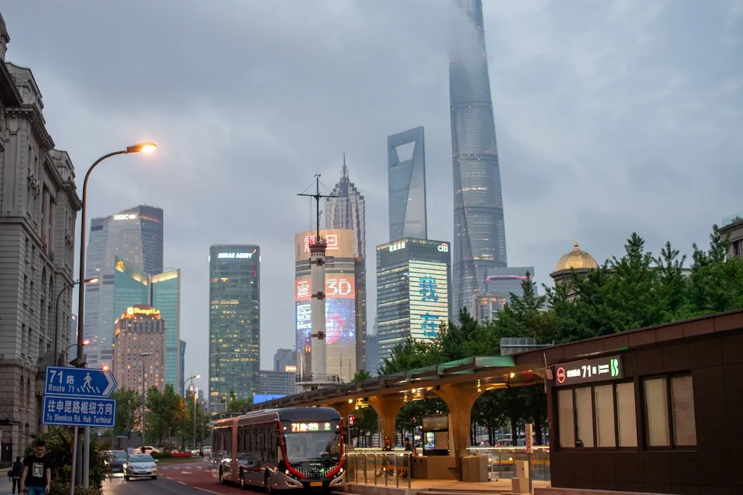 2024年重庆冬季防寒外套市场价格走势分析
